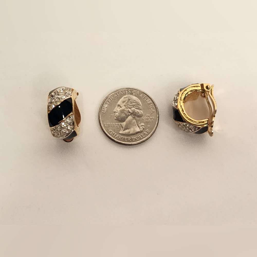 Vintage Goldtone Black Enamel Nina Ricci Clip-on Earrings With Rhinestones - Picture 10 of 10